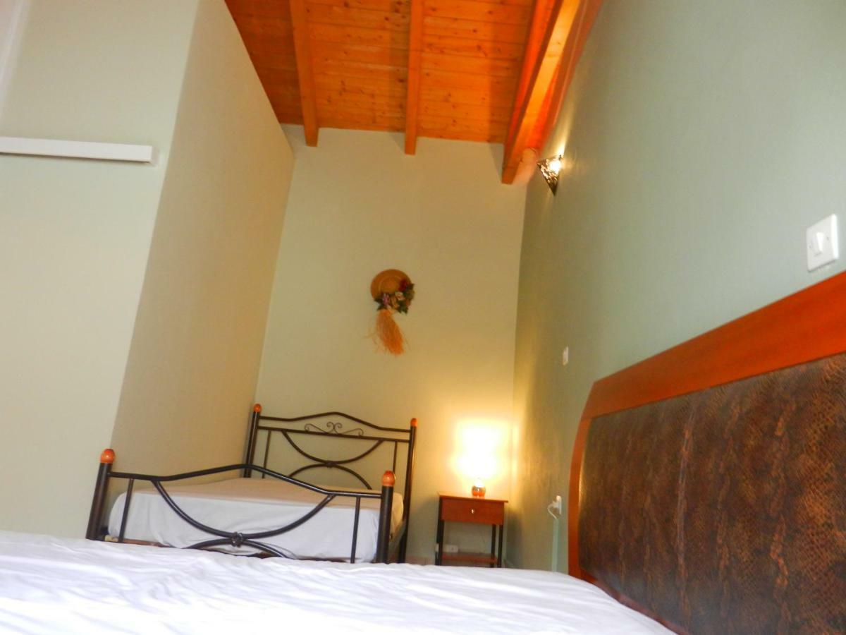 Thalia'S Stone House Villa Ipsilantis ภายนอก รูปภาพ